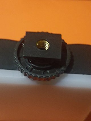Luz LED AY-49J con pinza y trípode