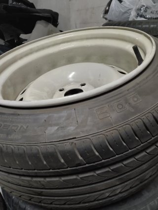 Llantas Steels 16'' con gomas al 80%