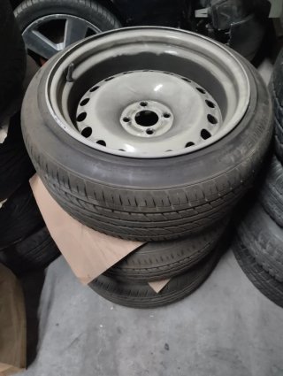 Llantas Steels 16'' con gomas al 80%