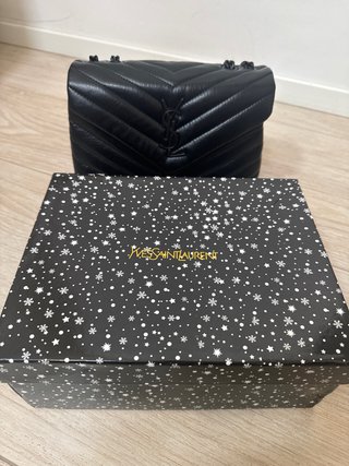 Borsa nera con catena