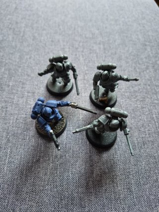 Warhammer 40K 8 Marines Espaciales