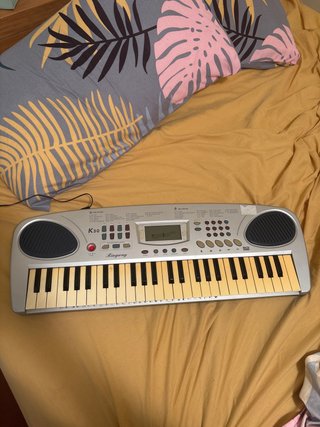 Piano Electrónico Ringway K30