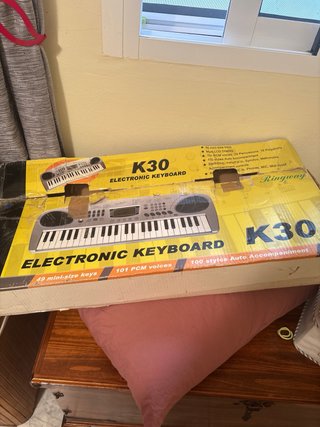 Piano Electrónico Ringway K30
