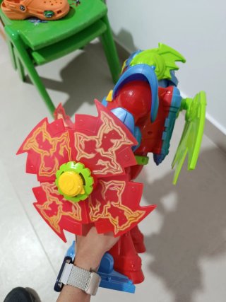 Robot Titan Fury Superthings