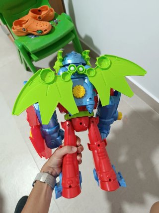 Robot Titan Fury Superthings