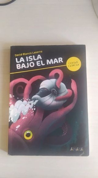La isla bajo el mar
