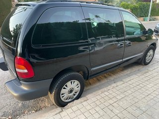 Chrysler Voyager 2004 habilitado discapacitados