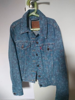Chaqueta Levi's premium vaquera estampada