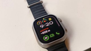 Apple Watch Ultra 2 Negro/Plata con cable cargador