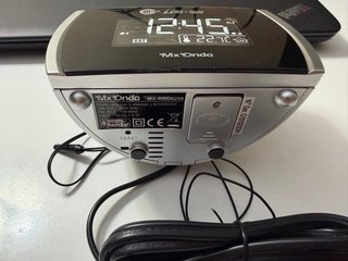 Radio Despertador MX Onda con Termómetro