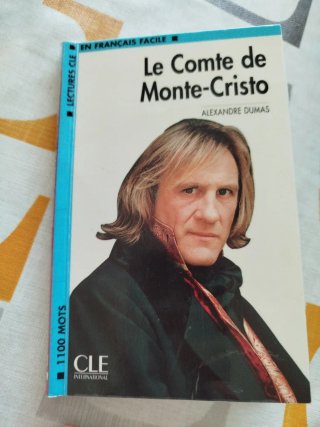 Le Comte de Monte-Cristo Book (Level 2)