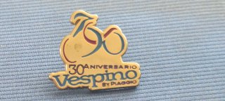 Insignia Vespino 30 Aniversario Piaggio