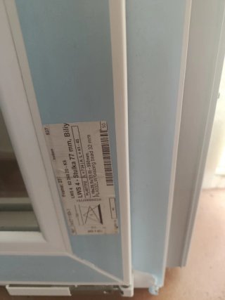 Ventana PVC con Manilla Blanca 60 x 80cm