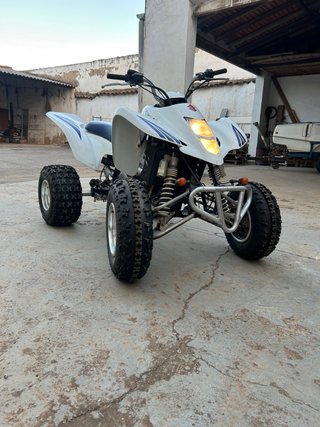 Suzuki LTZ 400 Quad Blanco