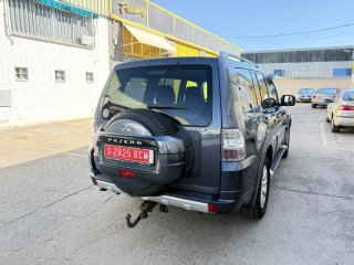 Mitsubishi Pajero 3.2 DI-D 200CV Instyle Auto 4x4