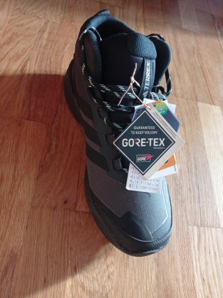 Zapatilla senderismo TerrexSkychaserAX5 MidGORETEX