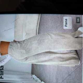 Pantalones pana fina beige