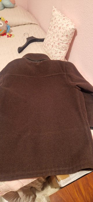 Chaquetón de lana marrón