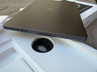 MacBook Pro 16, M3 Max, 36gb, 1TB