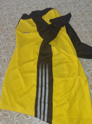 Maillot Adidas Amarillo y Negro