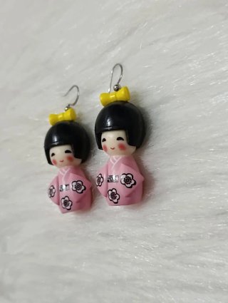 Pendientes Muñeca Kokeshi Rosa y Negra