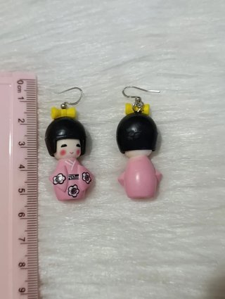 Pendientes Muñeca Kokeshi Rosa y Negra