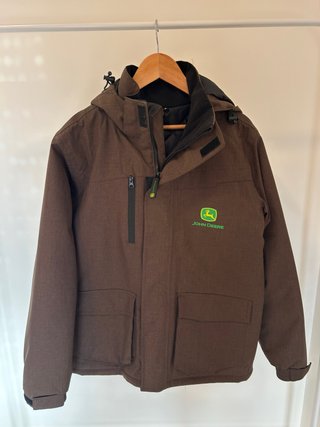 Abrigo John Deere Talla S Marrón