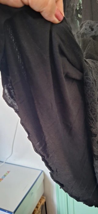 Elegante abito corto pizzo nero
