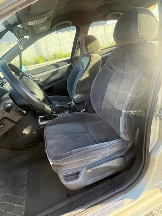 Peugeot 407 2004 1.6 HDI