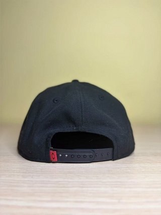 Cappellino Snapback New Era x Oakley 9FIFTY -...