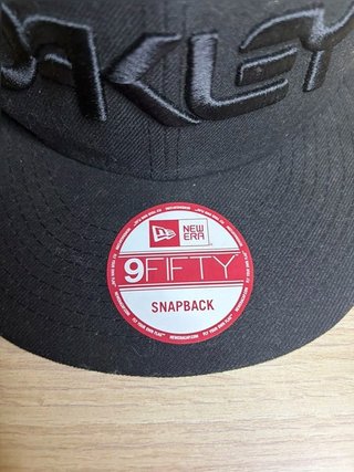 Cappellino Snapback New Era x Oakley 9FIFTY -...