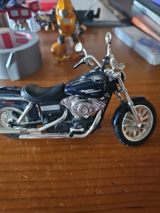 Maqueta Moto Harley Davidson Negra