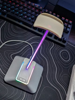 Supporto RGB per cuffie