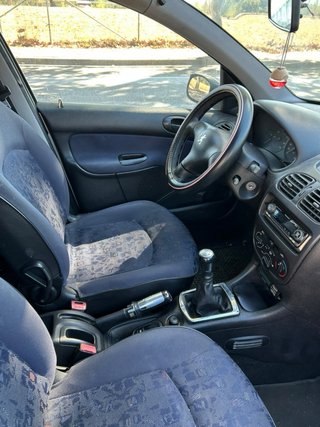 Peugeot 206 2000