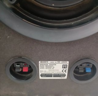 Amplificador Denon y altavoces Sony