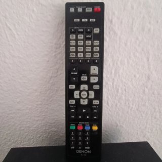 Amplificador Denon y altavoces Sony