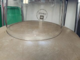 Campana de cristal con pomo
