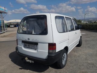 Nissan Serena 1998