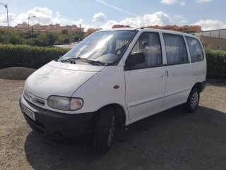Nissan Serena 1998