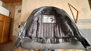 Cazadora Bering de cuero Talla M