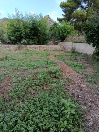 Terreno rustico con casa de Aperros   balsa Gandía