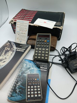 Calculadora Hewlett-Packard HP-25 para reparar