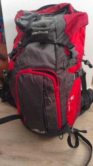 Mochila Quechua Forclaz 40 roja