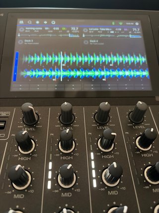 Controladora Denon DJ SC Live 4 +FUNDA DE REGALO!!
