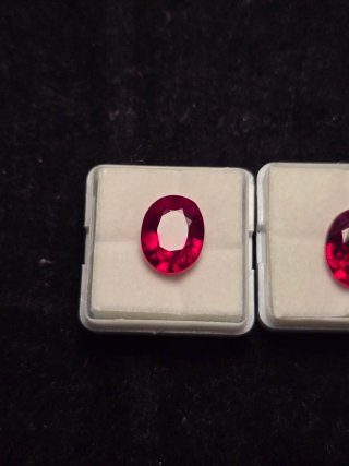 Rubies Certificated oval cut rojo sangre