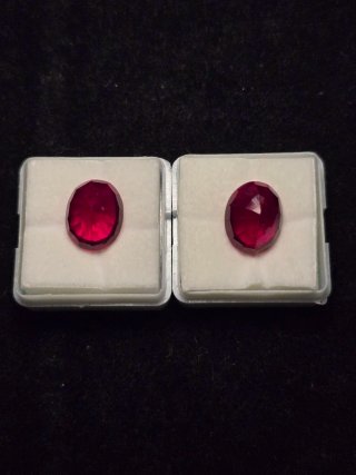 Rubies Certificated oval cut rojo sangre