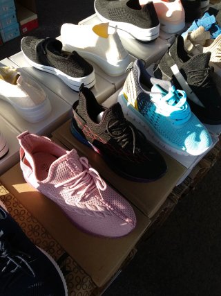 Zapatos Deportivos Mujer y Hombre