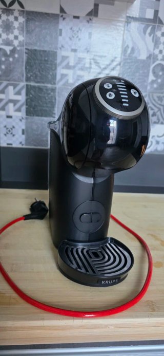 Cafetera Dolce Gusto Krups Negra