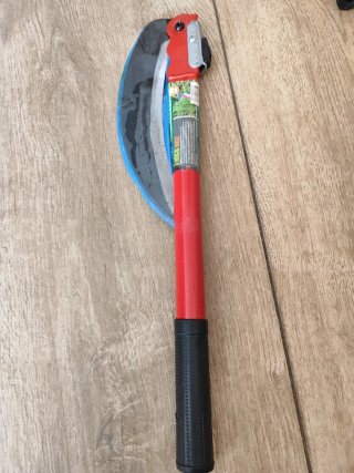 Hoz nueva a estrenar