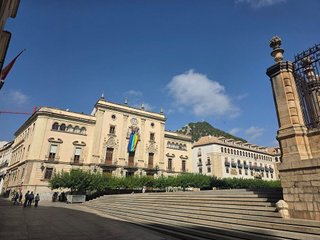 Local comercial en venta en San Ildefonso - Catedral en Jaén